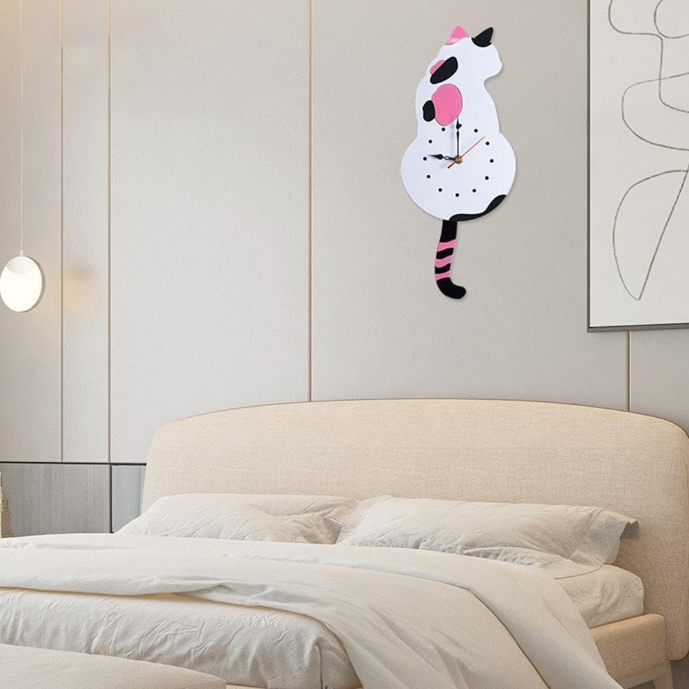 Creative Cute Cat Clock With A Movable Tail