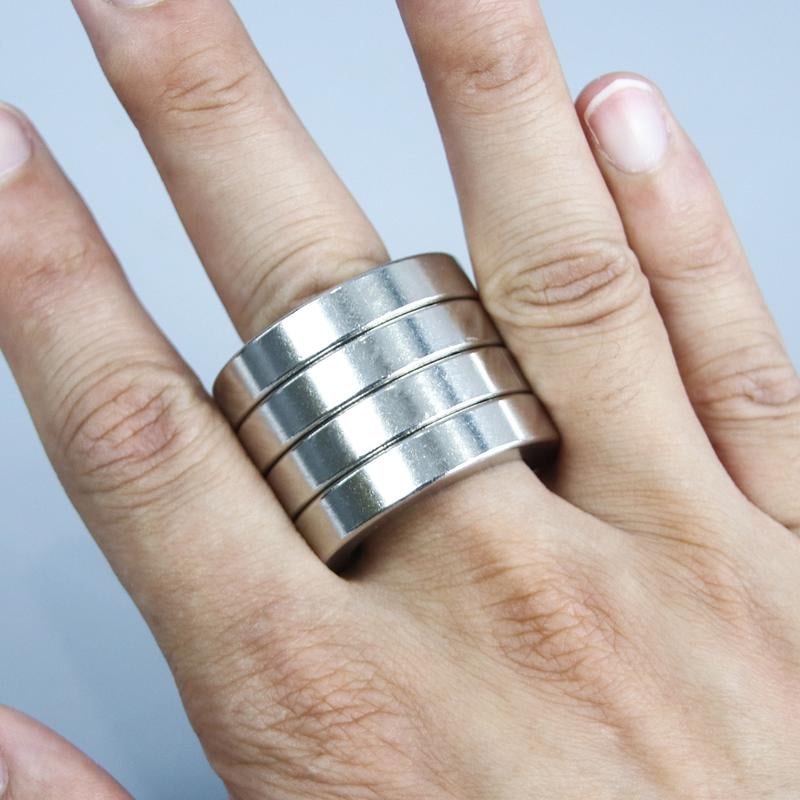 🎁Folding Four-Finger Trigger Ring