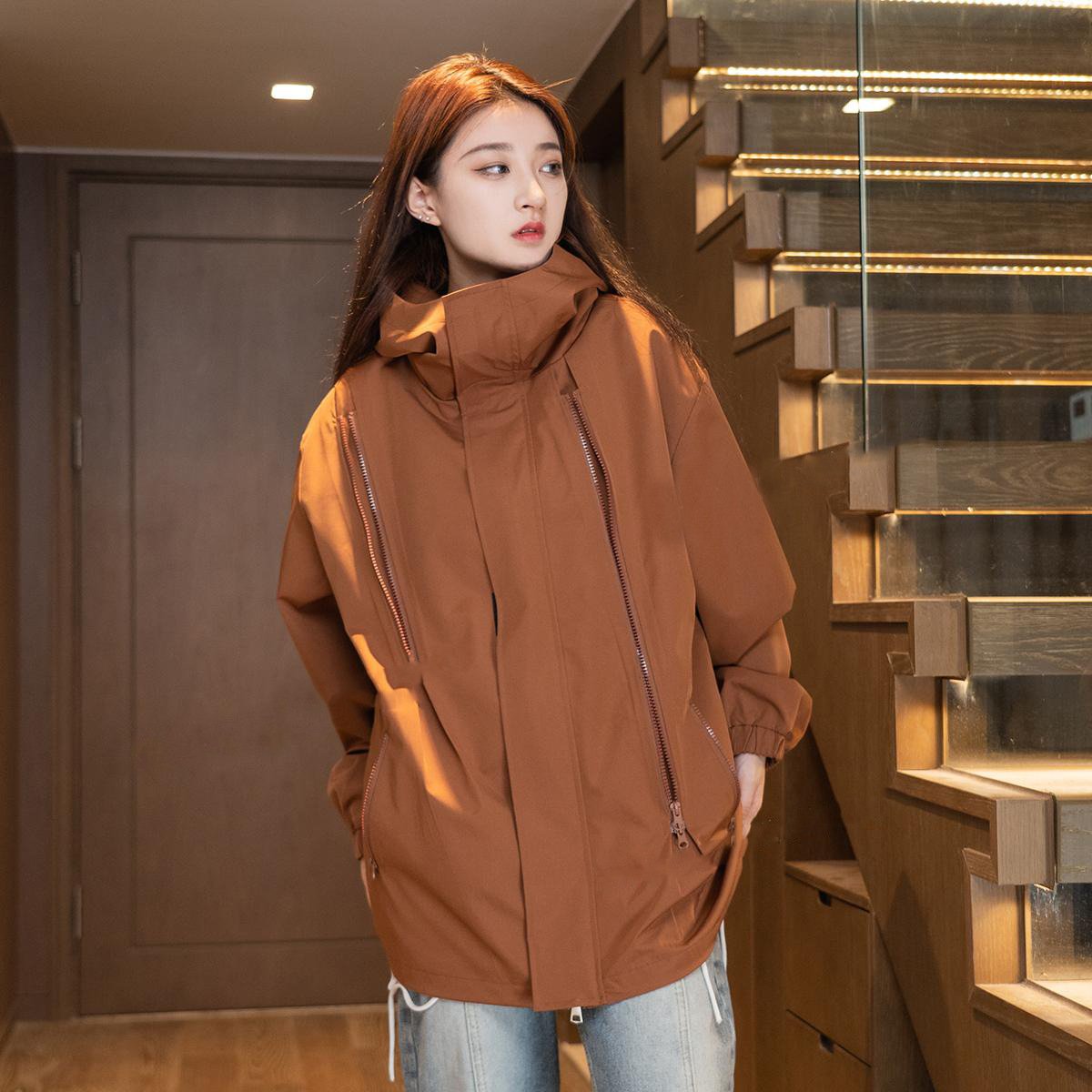 2023 New Outdoor Light Sports Waterproof Men's and Women's Mountaineering Clothing-unitmotor™