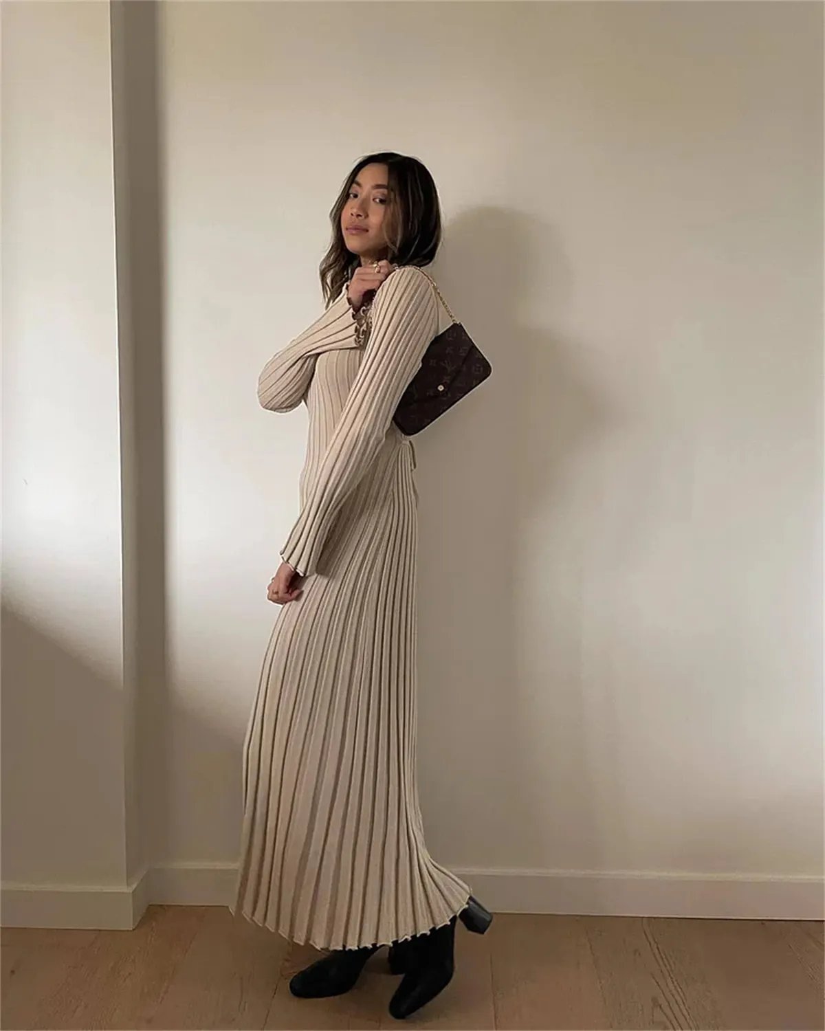 2023 Fall New Sleeved Knit Midi Dress(Buy 2 Free Shipping)-unitmotor™