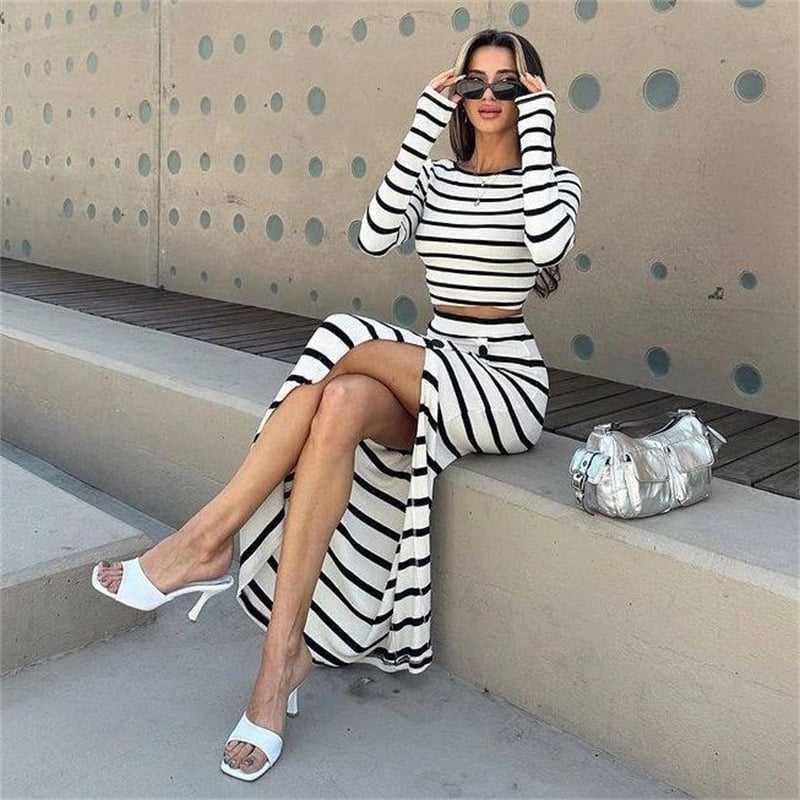 Classic black and white striped two-piece set-unitmotor™