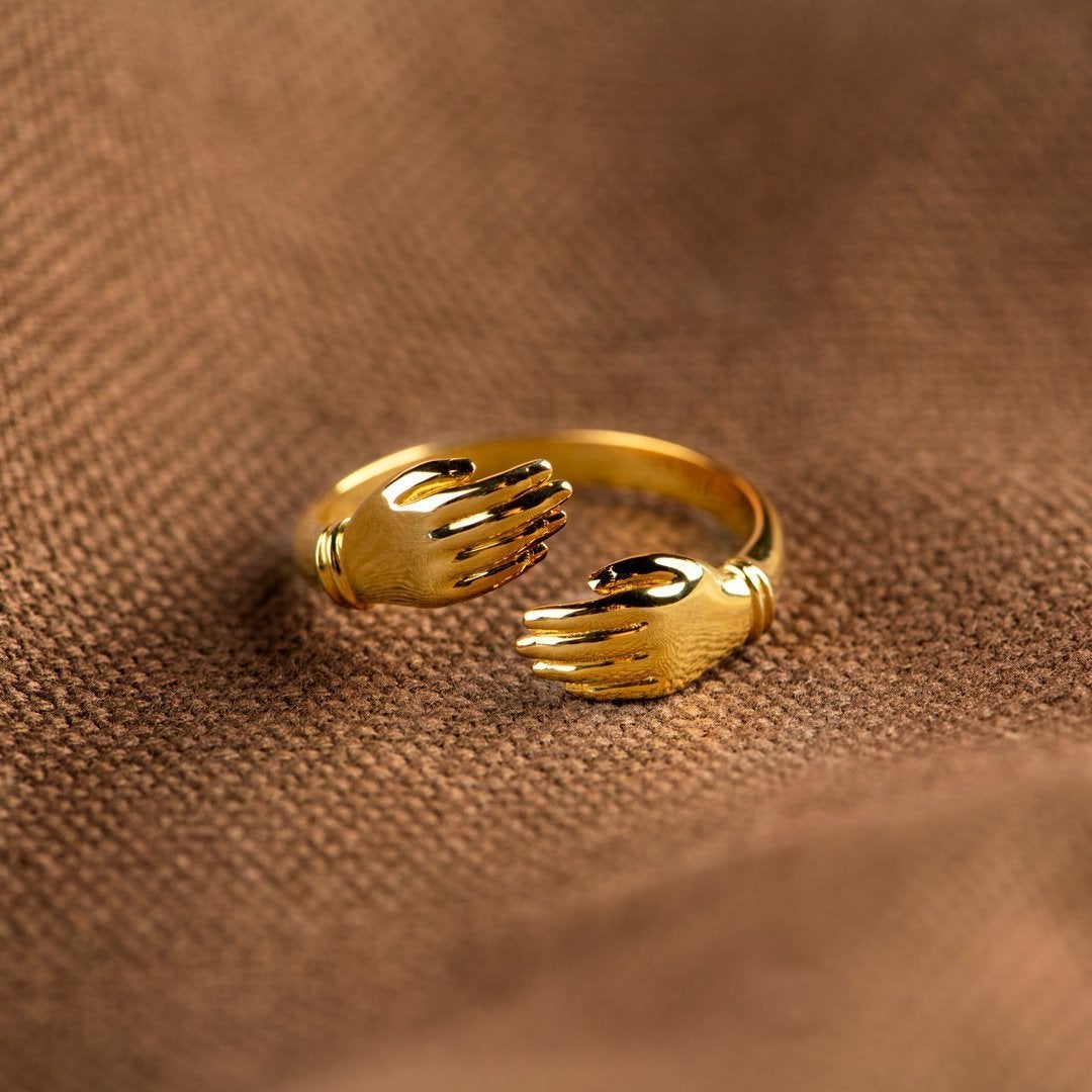 A Hug To You Hug Ring-unitmotor™