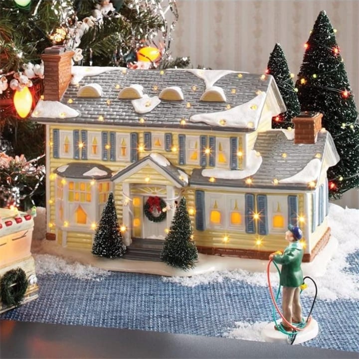 National Lampoon’s Christmas Vacation-Inspired Ceramic Village-unitmotor™