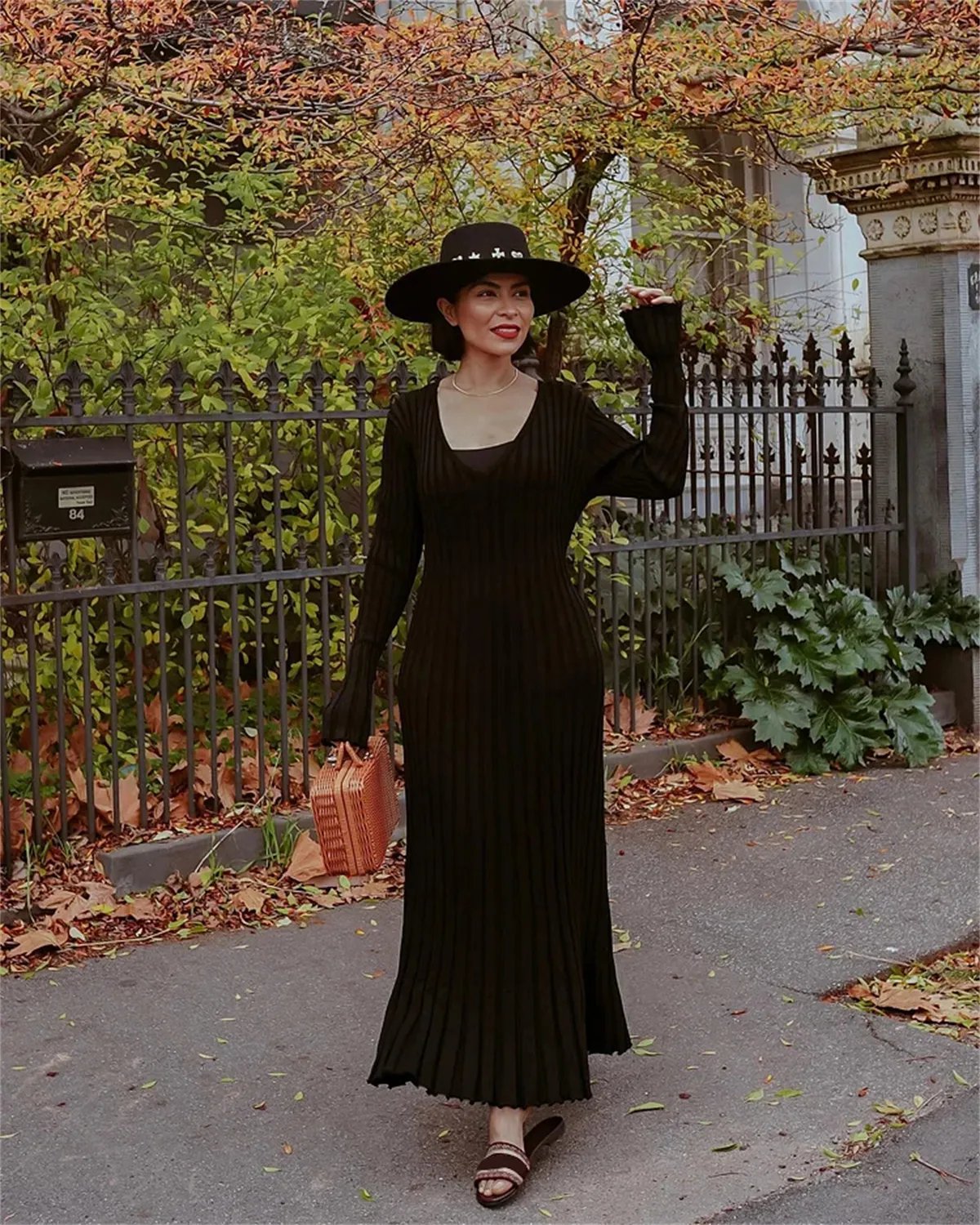 2023 Fall New Sleeved Knit Midi Dress(Buy 2 Free Shipping)-unitmotor™
