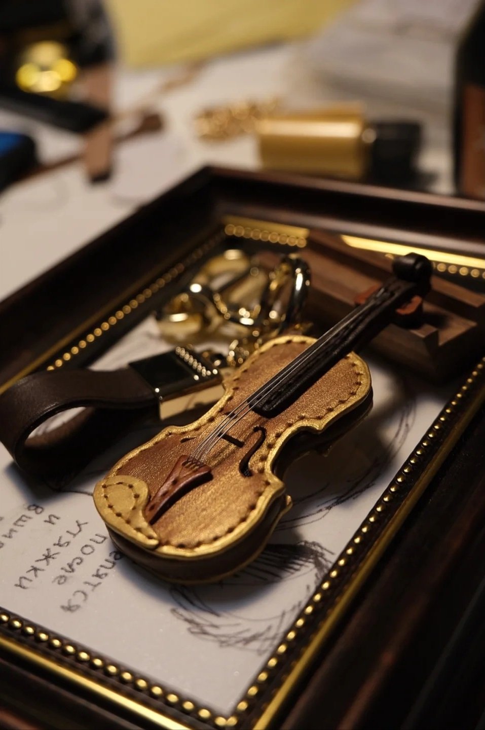 Crafted Leather Violin & Cello Keychain🎻