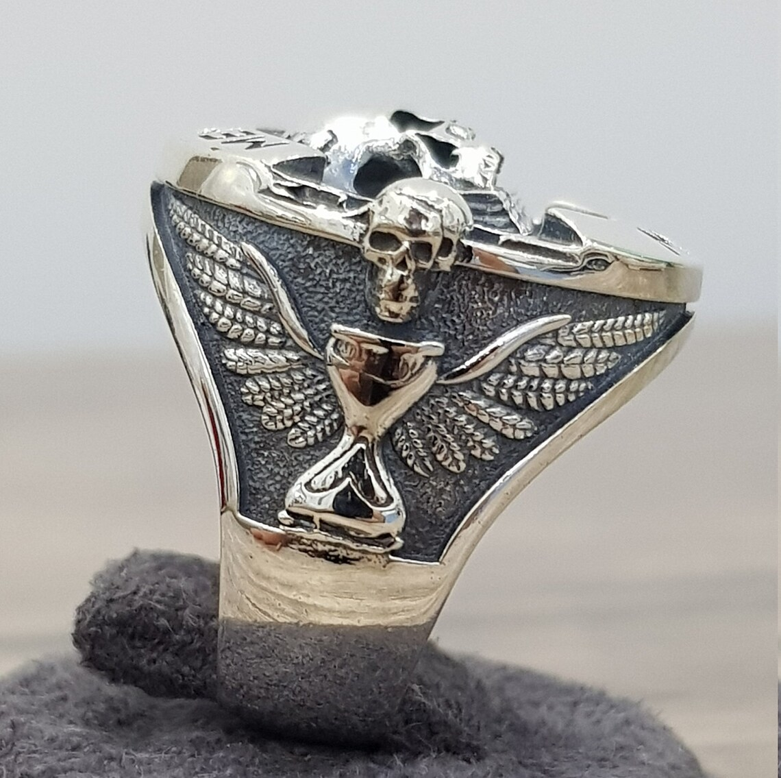 Memorial Mori Skull Sterling Silver Ring-unitmotor™